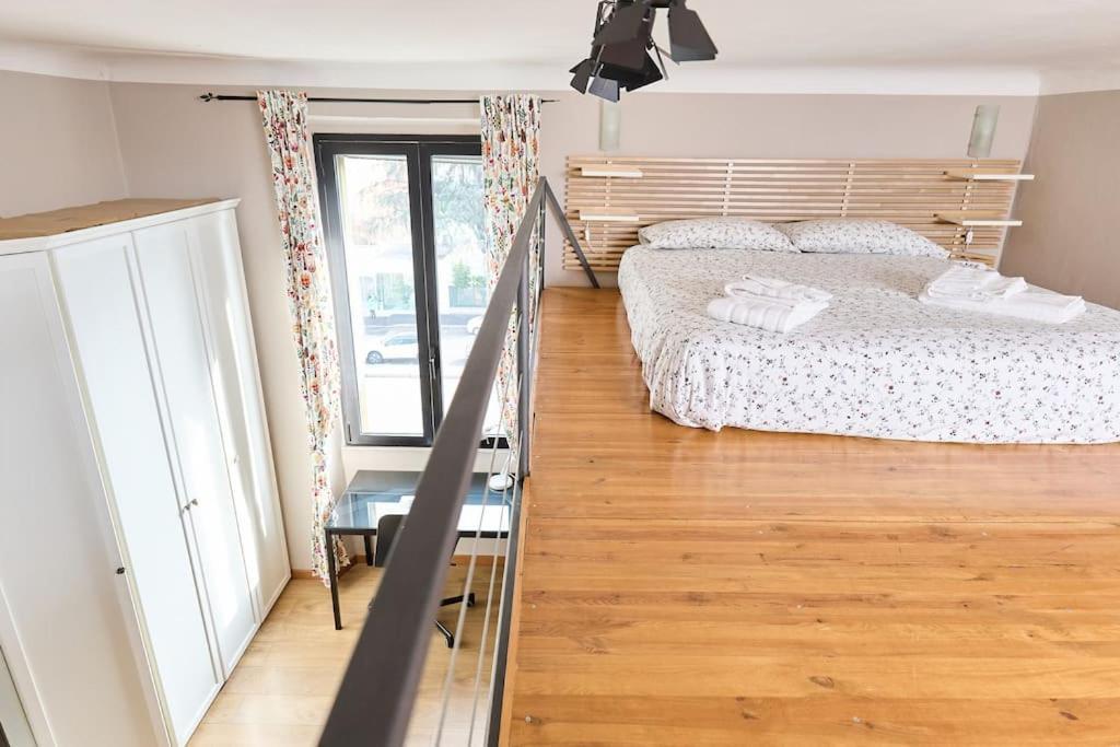 Modern - Near Isola Distric And Appartamento *